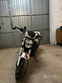 Ducati Monster 696