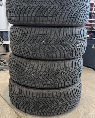 Pneumatici 4 stagioni Goodyear 