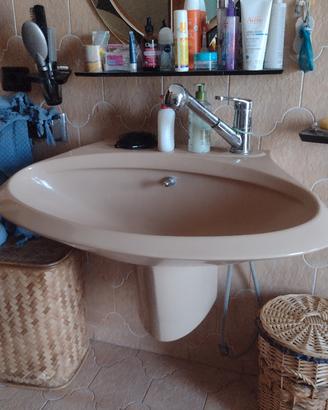bagno fine anni 60 in ceramica 
