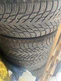 4x Nokian Hakkapeliitta R3 SUV 235/55 R18 104R