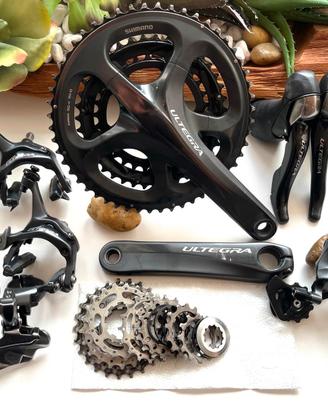 gruppo ultegra tripla