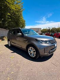 Land Rover Discovery 5