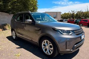 Land Rover Discovery 5
