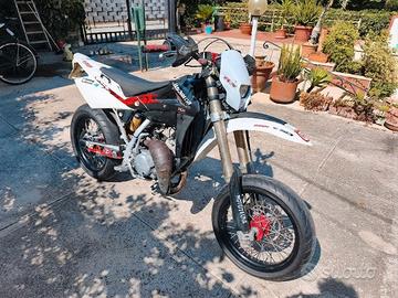 Husqvarna sm wre 125 con doppi cerchi enduro/cross