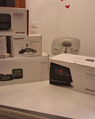Strumenti Raymarine NUOVI - Axiom 7 + Autopilota +