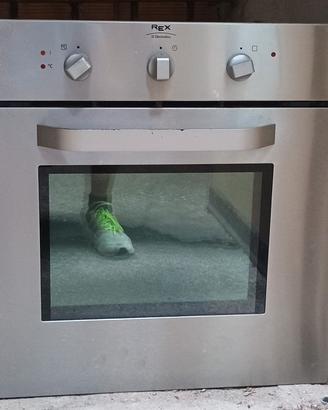Forno statico elettrico e a gas Elettrolux 