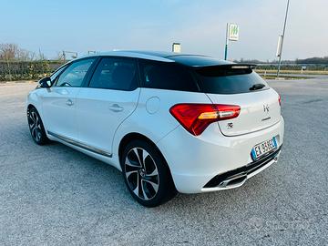 Ds5 sport chic 2.0 hdi 163 CV full optional