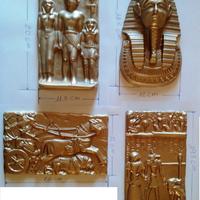 4 Calchi figure Antico Egitto in Gesso color oro