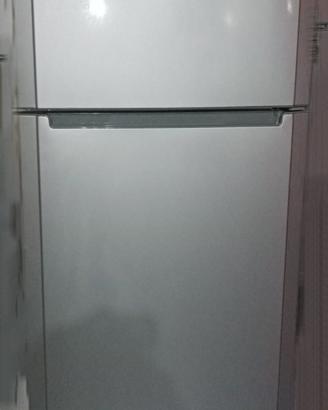 frigorifero Ariston Hotpoint no frost pari al NUOV