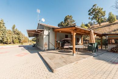 Villetta con piscina