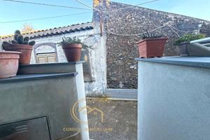 Casa indipendente ristrutturata a Sant'Alfio