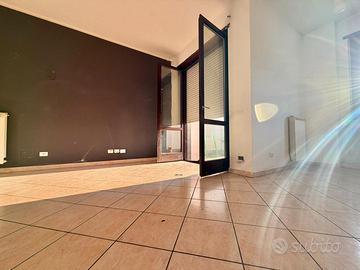 Zona Capretta - Trilocale con giardino e garage