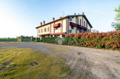 3 LOCALI A CASTELFRANCO EMILIA