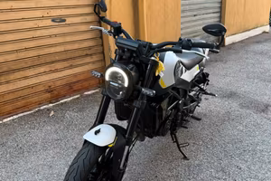 Benelli Leoncino 250