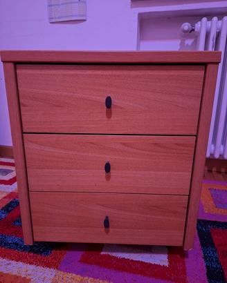 Comodino in legno