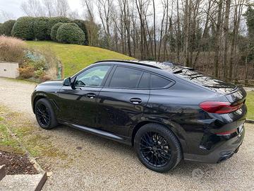 BMW X6   xdrive 30 M