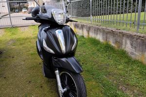 piaggio Beverly Police 2018 solo 6500km pari al nu