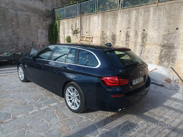 BMW serie 5 touring '12 3.0 aut. benzina GANCIO