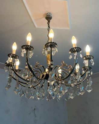 Lampadario con cristalli