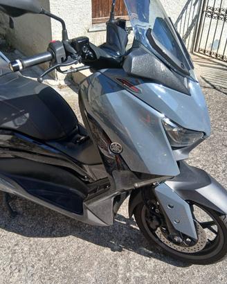 Yamaha xmax 300uniproprietario 42.000 km anno 2023