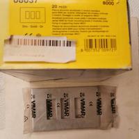 VIMAR SERIE 8000 PLACCHE -MATERIALE IN DESCRIZIONE