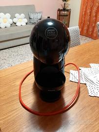 Macchina caffè Nescafe dolce gusto