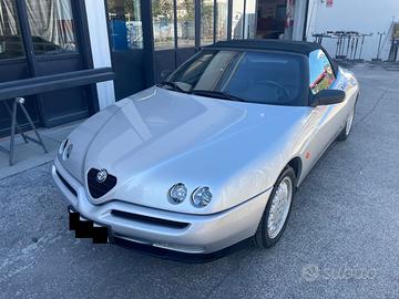Alfa Romeo Spider 2.0 Twin Spark L