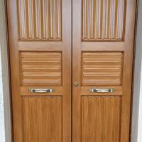 Portone in legno Douglas