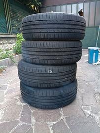 Gomme estive 215/55/18
