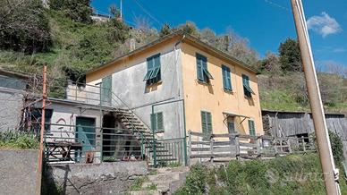 Vendita casa a favale di malvaro
