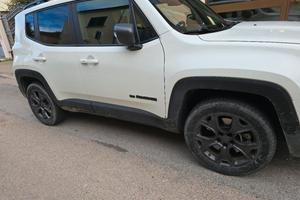 jeep Renegade 1.3 ibrida 4xe plug-in