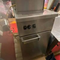 Friggitrice a gas per attivita’