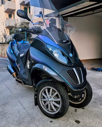 piaggio mp3 400 IE
