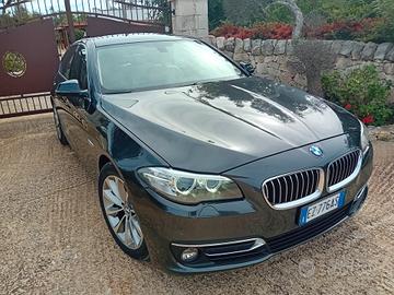 Bmw 520 520d Luxury berlina