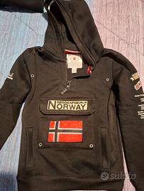 Felpa Norway nera taglia 10 anni