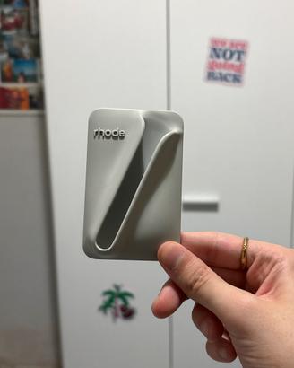 Snap-on lip case RHODE
