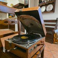 Grammofono a Valigia in legno