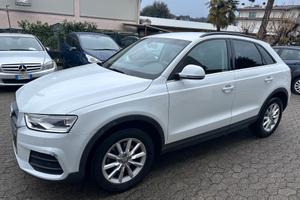Audi Q3 2.0 TDI 120 CV Business
