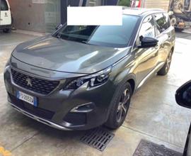 PEUGEOT 5008 BlueHDi 130 S&S GT Line