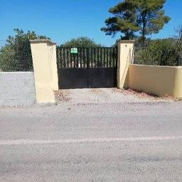 Terreno e deposito veranda