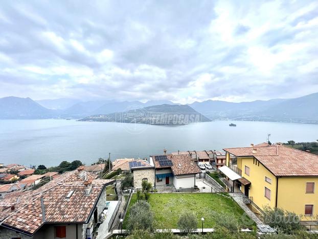 TRE LOCALI VISTA LAGO CON PISCINA