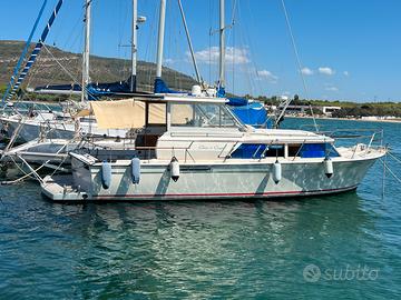 Chris Craft Commander 31