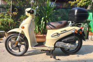 Kymco People 50