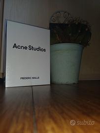 profumo acne studios × frederic malle 