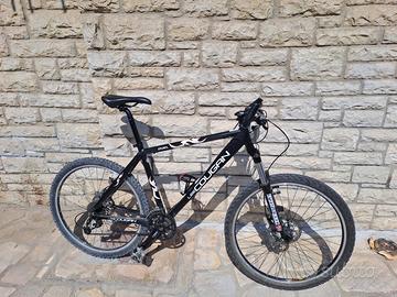 Mountain bike Lee Cougan Duel