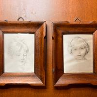 N. 2 dipinti su seta 13,5 x 11,5 cm