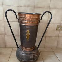 Portaombrelli in rame