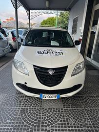 Lancia Ypsilon 0.9 TwinAir 85 CV 5 porte Metano Ec