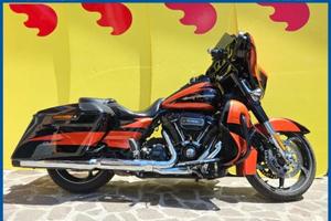 HARLEY-DAVIDSON 1800 Street Glide - FLHXSE Garan