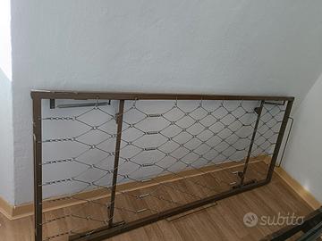 Branda con gambe pieghevoli